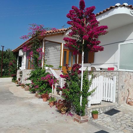 Denni'S Home Саранде Екстериор снимка